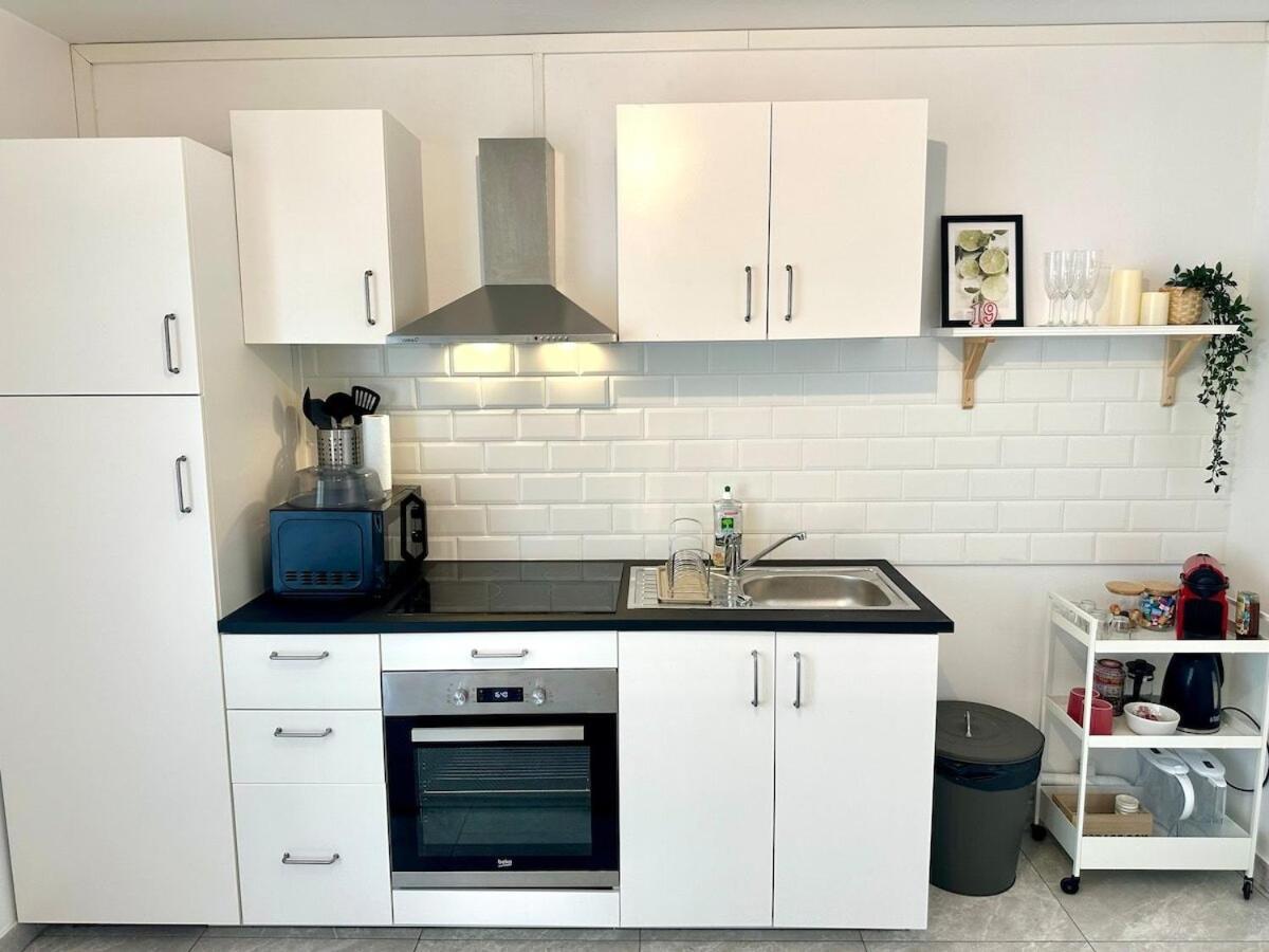 Au Coeur Du Quartier Taittinger Apartman Reims Kültér fotó