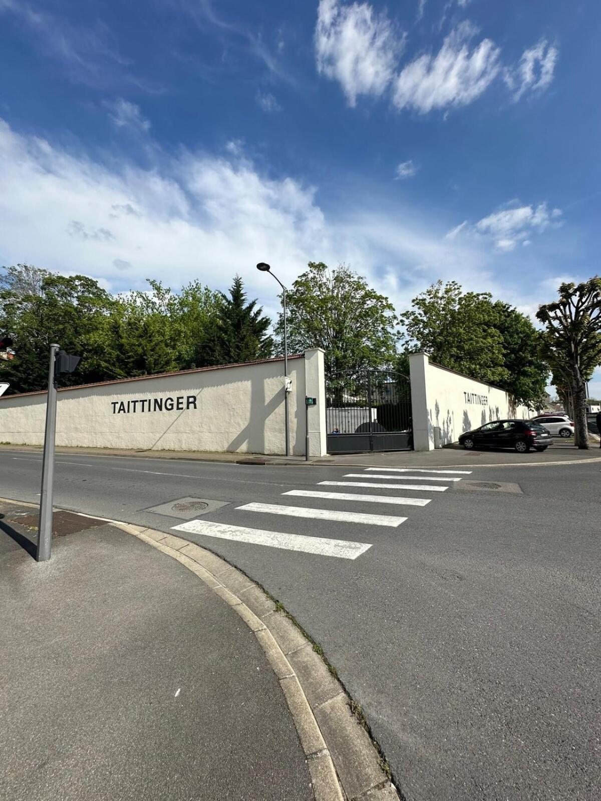 Au Coeur Du Quartier Taittinger Apartman Reims Kültér fotó