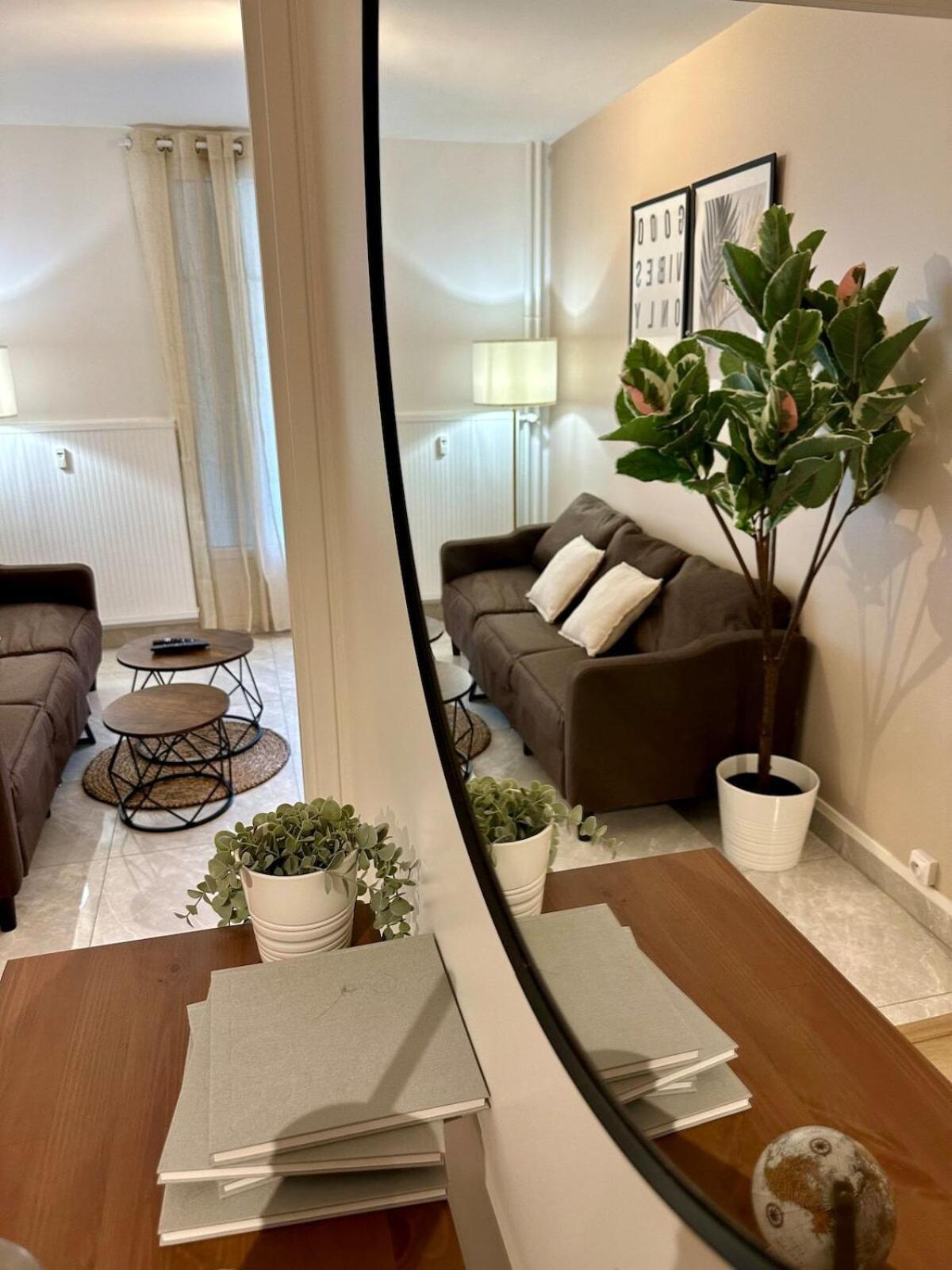 Au Coeur Du Quartier Taittinger Apartman Reims Kültér fotó